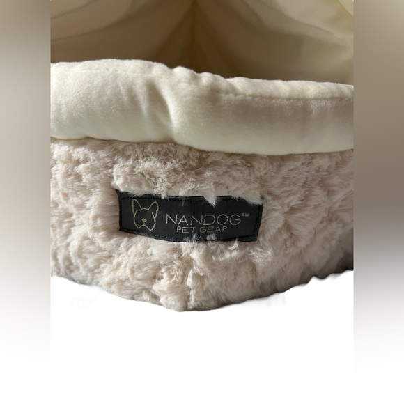 Cozy Fish-Shaped Dog Bed in Cream - Picture 2 of 11